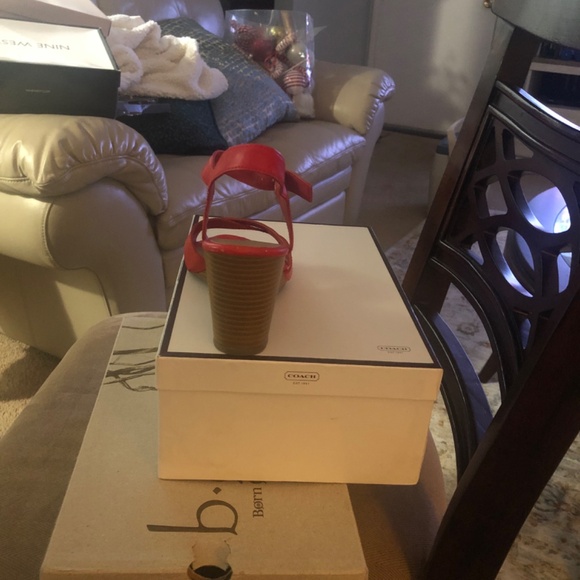 Shoe - Picture 5 of 5